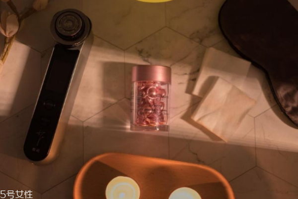 皮膚干細(xì)紋多怎么辦 熨平妙招C位出道 皮膚干細(xì)紋多怎么辦 熨平妙招C位出道