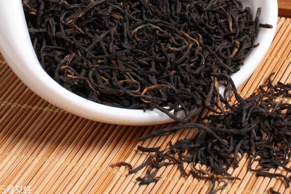 正山小種是金駿眉嗎 它們有區(qū)別 正山小種是金駿眉嗎 它們有區(qū)別