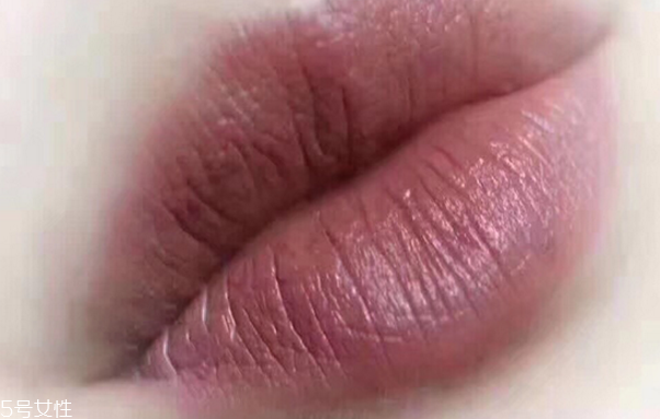 香奈兒口紅哪個(gè)顏色顯白 香奈兒口紅最火的色號(hào) 香奈兒口紅哪個(gè)顏色顯白 香奈兒口紅最火的色號(hào)