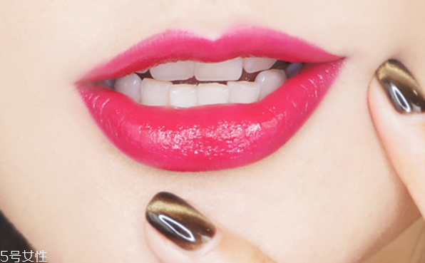 蘭蔻口紅哪個(gè)色號(hào)適合黃皮 蘭蔻口紅這幾款賣的火熱 蘭蔻口紅哪個(gè)色號(hào)適合黃皮 蘭蔻口紅這幾款賣的火熱