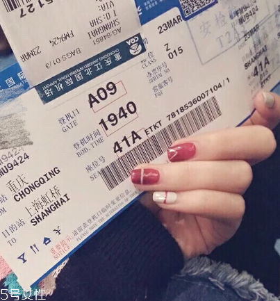 秋冬必備美甲 連指尖都這么撩人 秋冬必備美甲 連指尖都這么撩人