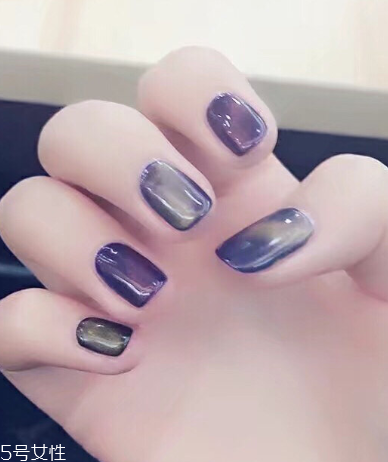 秋冬必備美甲 連指尖都這么撩人 秋冬必備美甲 連指尖都這么撩人