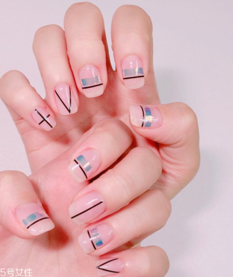 秋冬必備美甲 連指尖都這么撩人 秋冬必備美甲 連指尖都這么撩人