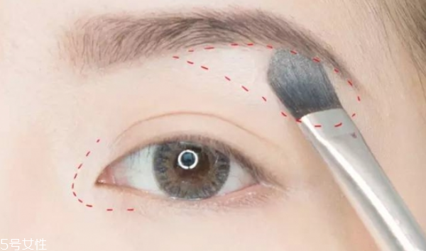 怎么畫(huà)性感的妝容 性感風(fēng)的妝容教程