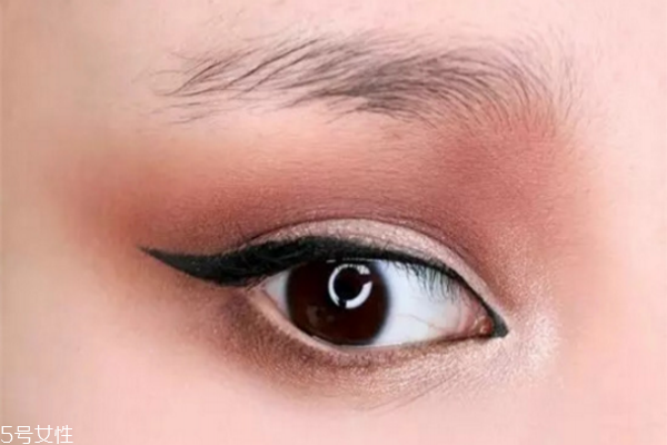 萬(wàn)圣節(jié)妝容可愛(ài) 萬(wàn)圣節(jié)特蕾婭妝容教程 萬(wàn)圣節(jié)妝容可愛(ài) 萬(wàn)圣節(jié)特蕾婭妝容教程