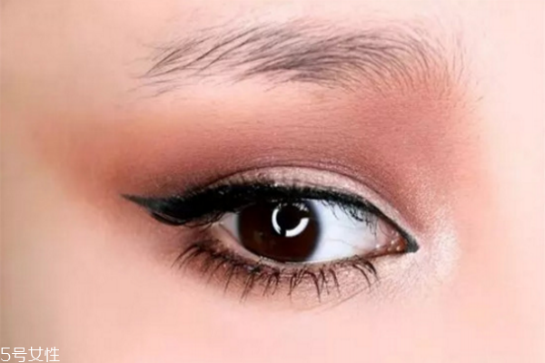 萬(wàn)圣節(jié)妝容可愛(ài) 萬(wàn)圣節(jié)特蕾婭妝容教程 萬(wàn)圣節(jié)妝容可愛(ài) 萬(wàn)圣節(jié)特蕾婭妝容教程