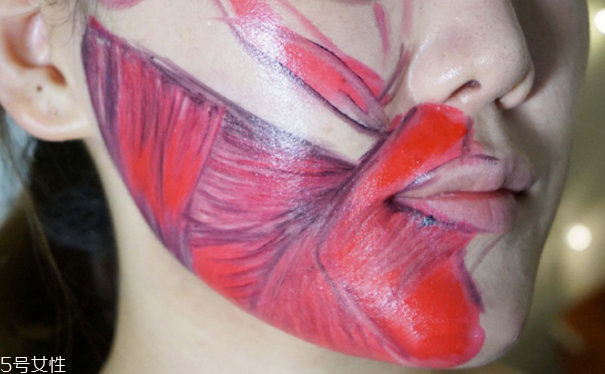 萬(wàn)圣節(jié)妝容可愛(ài) 萬(wàn)圣節(jié)特蕾婭妝容教程 萬(wàn)圣節(jié)妝容可愛(ài) 萬(wàn)圣節(jié)特蕾婭妝容教程