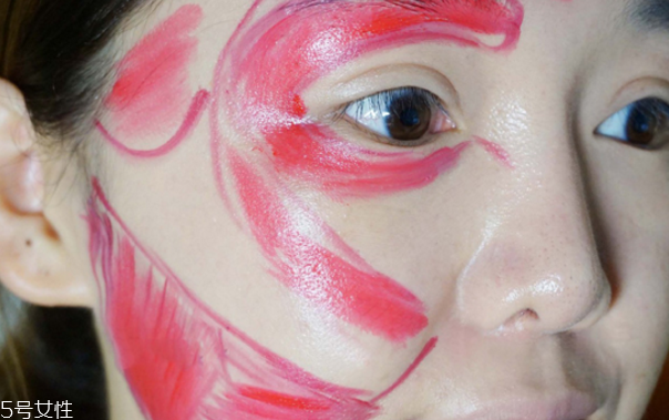 萬(wàn)圣節(jié)妝容可愛(ài) 萬(wàn)圣節(jié)特蕾婭妝容教程 萬(wàn)圣節(jié)妝容可愛(ài) 萬(wàn)圣節(jié)特蕾婭妝容教程