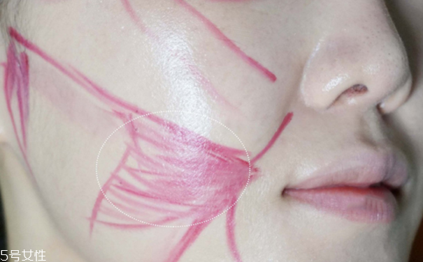 萬(wàn)圣節(jié)妝容可愛(ài) 萬(wàn)圣節(jié)特蕾婭妝容教程 萬(wàn)圣節(jié)妝容可愛(ài) 萬(wàn)圣節(jié)特蕾婭妝容教程