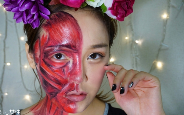 萬(wàn)圣節(jié)妝容可愛(ài) 萬(wàn)圣節(jié)特蕾婭妝容教程 萬(wàn)圣節(jié)妝容可愛(ài) 萬(wàn)圣節(jié)特蕾婭妝容教程