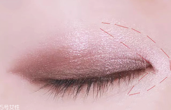 萬(wàn)圣節(jié)妝容可愛(ài) 萬(wàn)圣節(jié)特蕾婭妝容教程 萬(wàn)圣節(jié)妝容可愛(ài) 萬(wàn)圣節(jié)特蕾婭妝容教程