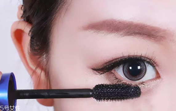 萬(wàn)圣節(jié)妝容可愛(ài) 萬(wàn)圣節(jié)特蕾婭妝容教程 萬(wàn)圣節(jié)妝容可愛(ài) 萬(wàn)圣節(jié)特蕾婭妝容教程