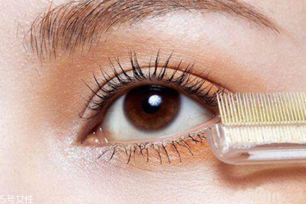 為什么睫毛刷不好 這些細節(jié)總是疏忽