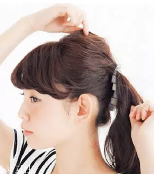 秋冬扎什么發(fā)型好看 這幾款一分鐘能搞定 秋冬扎什么發(fā)型好看 這幾款一分鐘能搞定