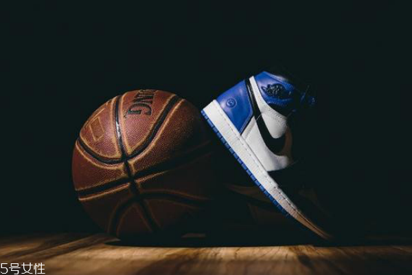 aj1為什么那么貴 爆款球鞋背后的故事 aj1為什么那么貴 爆款球鞋背后的故事