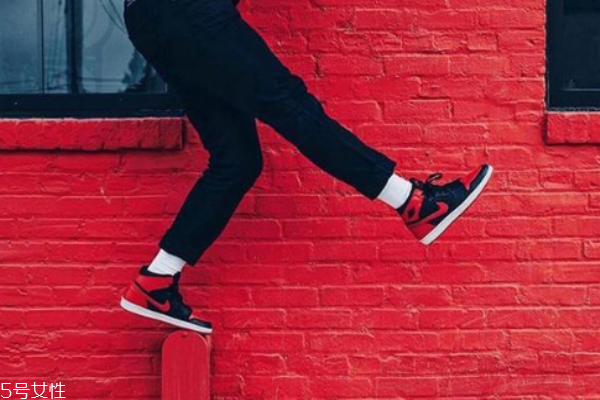 aj1為什么那么貴 爆款球鞋背后的故事 aj1為什么那么貴 爆款球鞋背后的故事