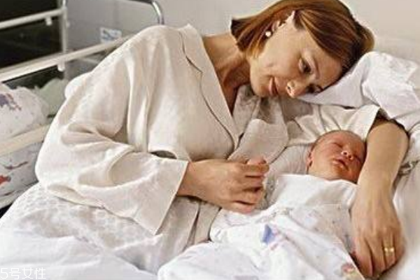 產(chǎn)婦滿(mǎn)月為什么要發(fā)汗 滿(mǎn)月發(fā)汗方法推薦 產(chǎn)婦滿(mǎn)月為什么要發(fā)汗 滿(mǎn)月發(fā)汗方法推薦