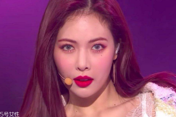 去角質(zhì)應(yīng)該什么時候用 出現(xiàn)這些信號就動手 去角質(zhì)應(yīng)該什么時候用 出現(xiàn)這些信號就動手