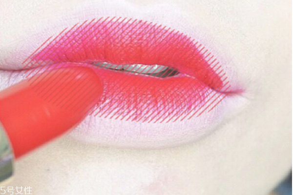 花瓣唇怎么畫(huà) 花瓣唇畫(huà)法