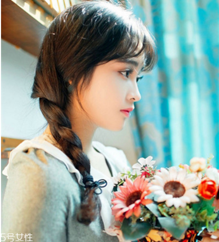 高馬尾辮怎么扎好看 一分鐘教你扎出好看的馬尾辮 高馬尾辮怎么扎好看 一分鐘教你扎出好看的馬尾辮