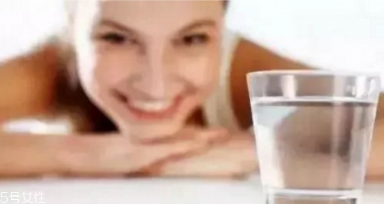 冬季如何護唇 護唇小妙招 冬季如何護唇 護唇小妙招