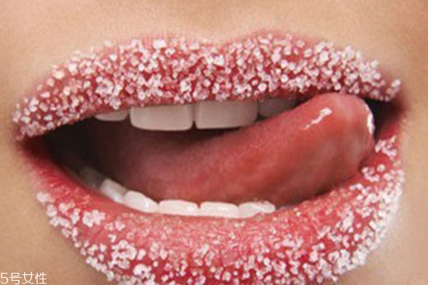 嘴唇怎么保養(yǎng) 打造水嫩雙唇 嘴唇怎么保養(yǎng) 打造水嫩雙唇