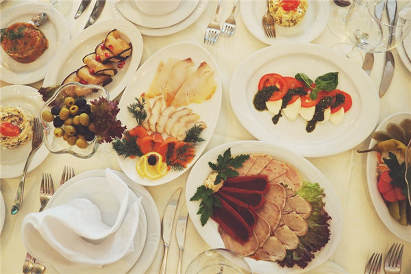 喝伏特加配什么菜 這些料理都很搭 喝伏特加配什么菜 這些料理都很搭