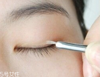 雙眼皮貼哪個(gè)牌子最好 告別無(wú)神雙眼 雙眼皮貼哪個(gè)牌子最好 告別無(wú)神雙眼