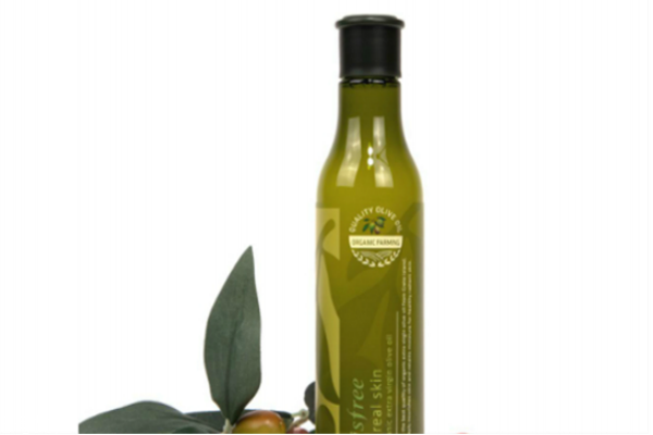 悅詩(shī)風(fēng)吟適合什么年齡 悅詩(shī)風(fēng)吟這個(gè)系列補(bǔ)水好