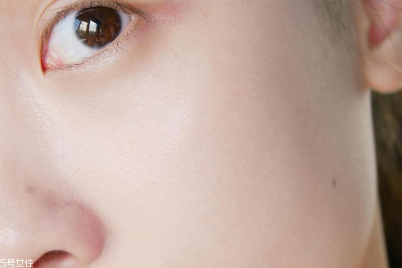 pf79氣墊適合什么年齡 年輕妹子的選擇 pf79氣墊適合什么年齡 年輕妹子的選擇