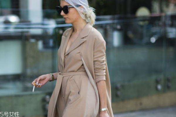 風衣洗縮水怎么辦 這樣來處理 風衣洗縮水怎么辦 這樣來處理