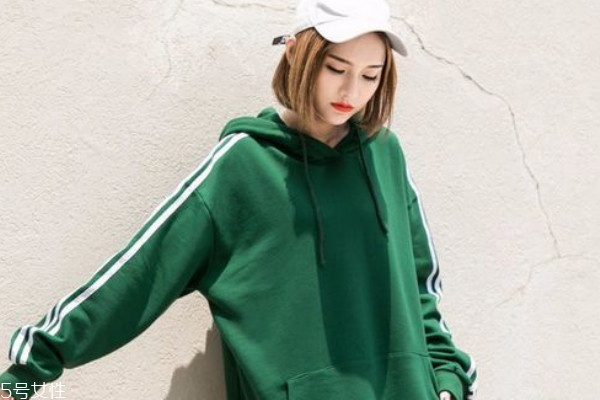 衛(wèi)衣上有油漬怎么去除 用這些技巧 衛(wèi)衣上有油漬怎么去除 用這些技巧