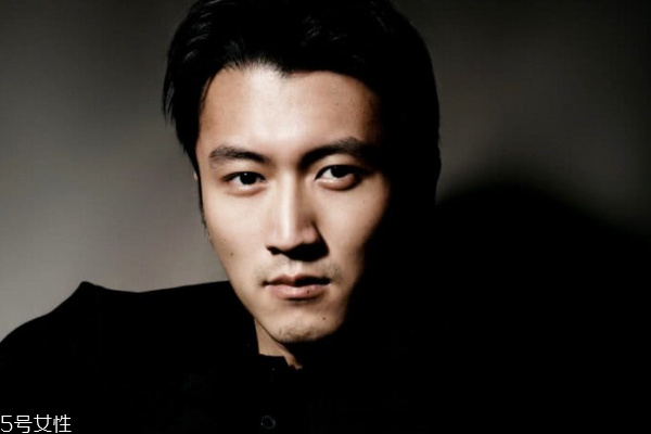 男生皮膚缺水怎么調(diào)理 靠這三點就足夠 男生皮膚缺水怎么調(diào)理 靠這三點就足夠