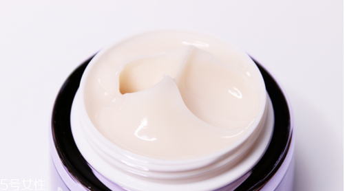 換季護膚用什么 換季護膚的小知識