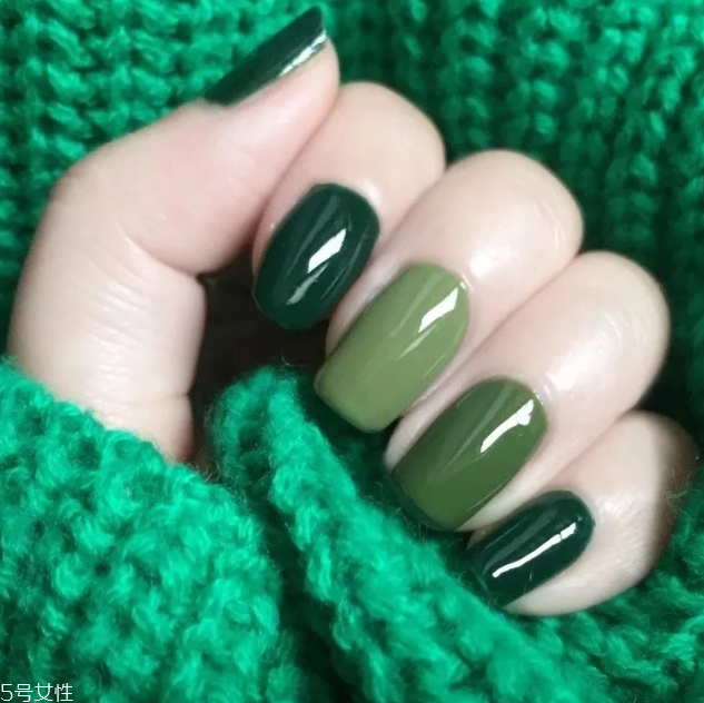 簡(jiǎn)約跳色美甲圖片 這幾款耐看又日常 簡(jiǎn)約跳色美甲圖片 這幾款耐看又日常