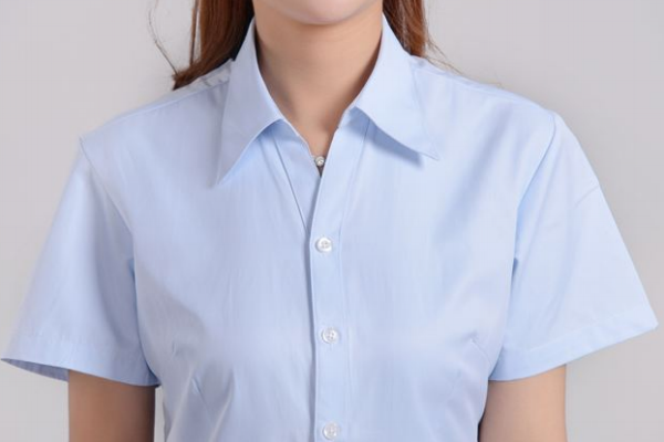 女式襯衫百變搭配，怎么穿這么好看