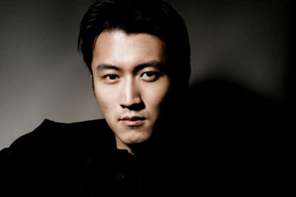 抬頭紋怎么去除男生 3招搞定它 抬頭紋怎么去除男生 3招搞定它