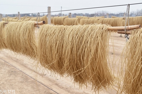 粉絲要泡多久 這樣做最有效 粉絲要泡多久 這樣做最有效