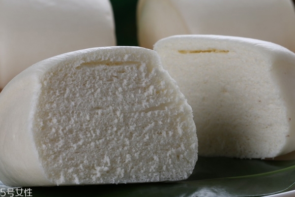 饅頭為什么越嚼越甜 唾液的原因 饅頭為什么越嚼越甜 唾液的原因