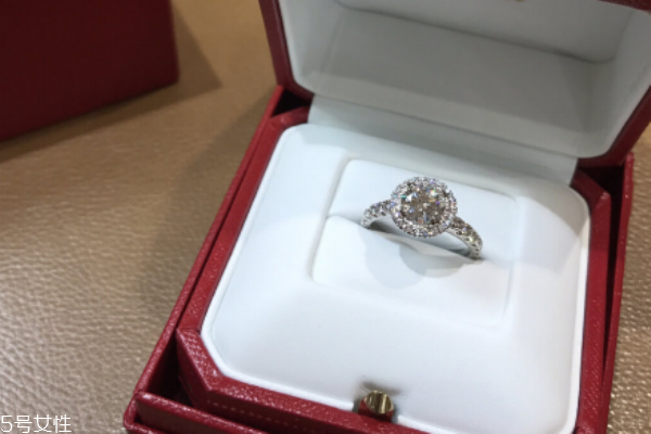 卡地亞一克拉鉆戒價(jià)格 美好愛(ài)情的見(jiàn)證
