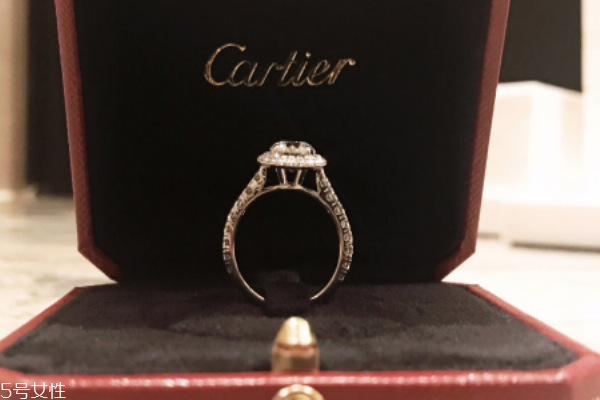卡地亞一克拉鉆戒價(jià)格 美好愛(ài)情的見(jiàn)證