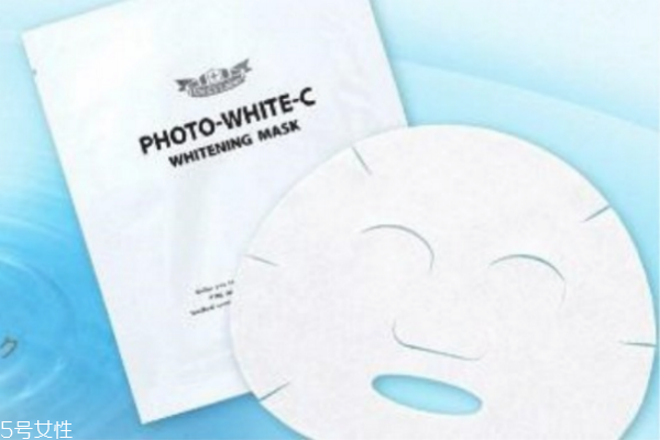 收縮水和面膜哪個(gè)先用 讓你擁有嬰兒肌 收縮水和面膜哪個(gè)先用 讓你擁有嬰兒肌