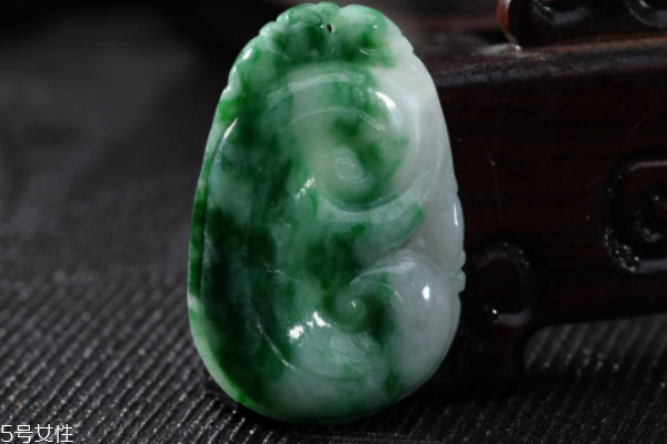 花青翡翠值錢嗎 要從多方面判斷 花青翡翠值錢嗎 要從多方面判斷