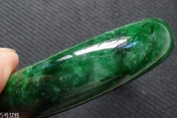 花青翡翠值錢嗎 要從多方面判斷 花青翡翠值錢嗎 要從多方面判斷