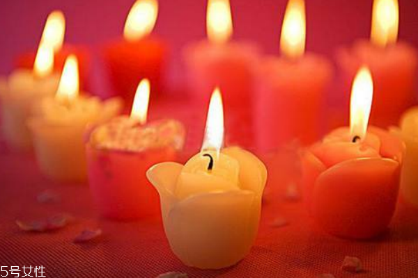 香氛蠟燭第一次燒多久 首燒2小時能延長壽命 香氛蠟燭第一次燒多久 首燒2小時能延長壽命