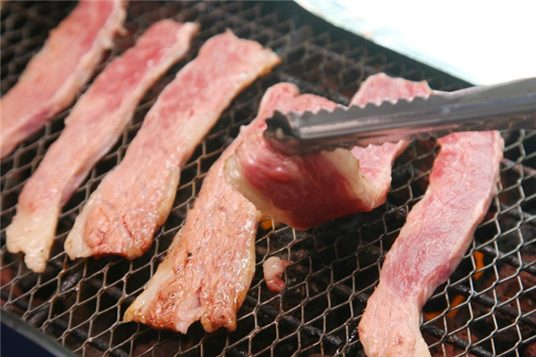 烤肉醬什么時(shí)候放 烤肉醬先別急著刷 烤肉醬什么時(shí)候放 烤肉醬先別急著刷