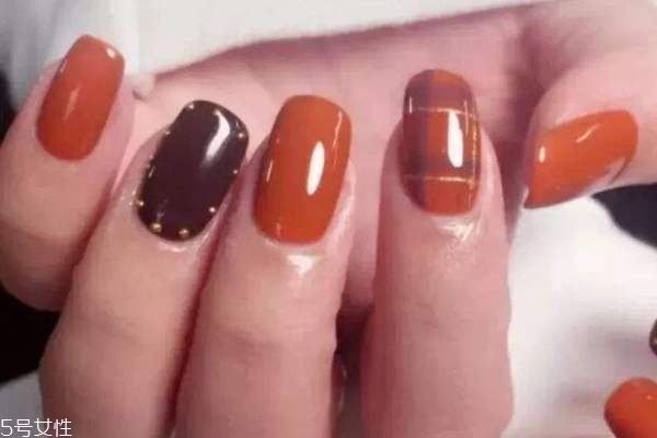 冬天什么美甲顏色最好 3大高級(jí)色絕對(duì)不爛大街 冬天什么美甲顏色最好 3大高級(jí)色絕對(duì)不爛大街