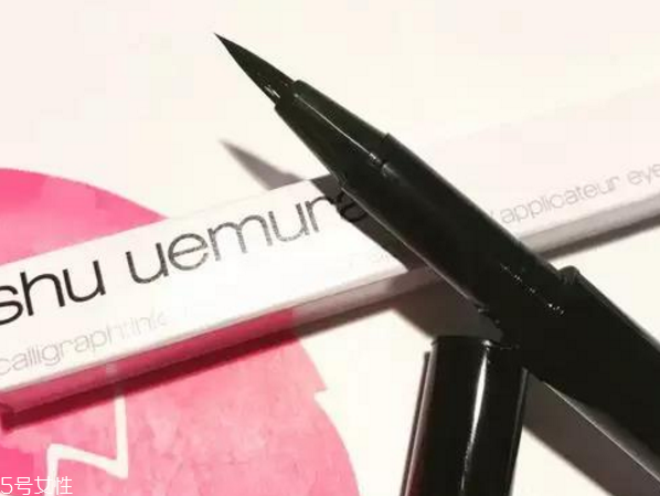 防水化妝品應該買什么牌子 游泳不脫妝的化妝品