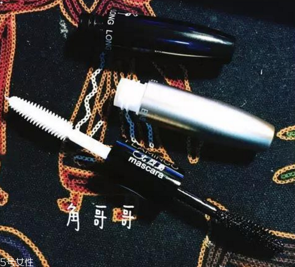 防水化妝品應該買什么牌子 游泳不脫妝的化妝品