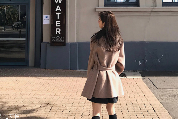 毛呢大衣能染顏色嗎 染料很重要 毛呢大衣能染顏色嗎 染料很重要